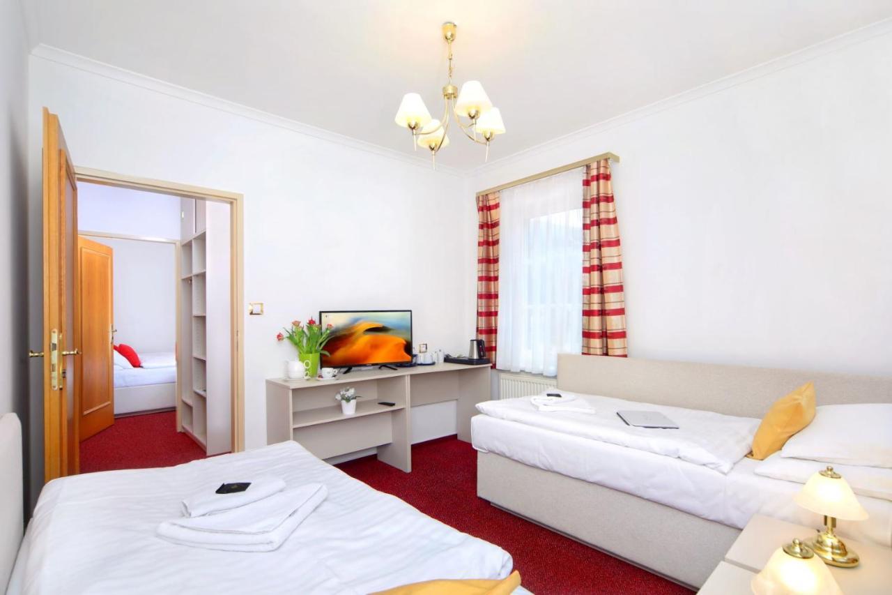 Hotel Hradec スピンドレルフ・ムリン エクステリア 写真