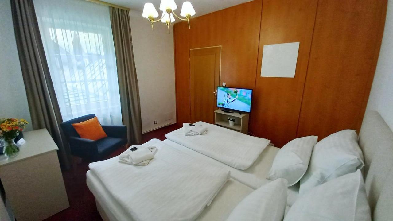 Hotel Hradec スピンドレルフ・ムリン エクステリア 写真
