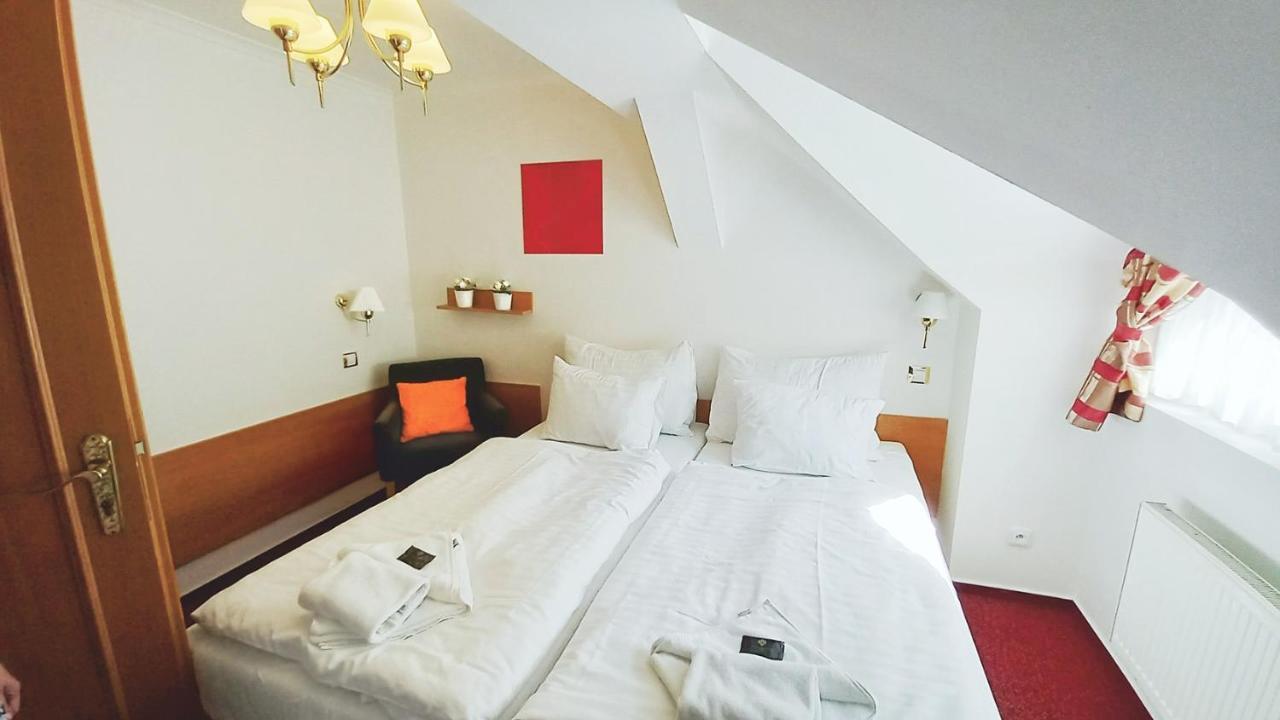 Hotel Hradec スピンドレルフ・ムリン エクステリア 写真