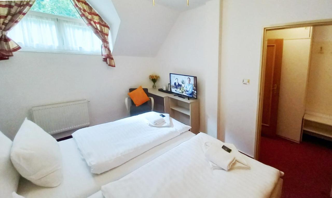 Hotel Hradec スピンドレルフ・ムリン エクステリア 写真
