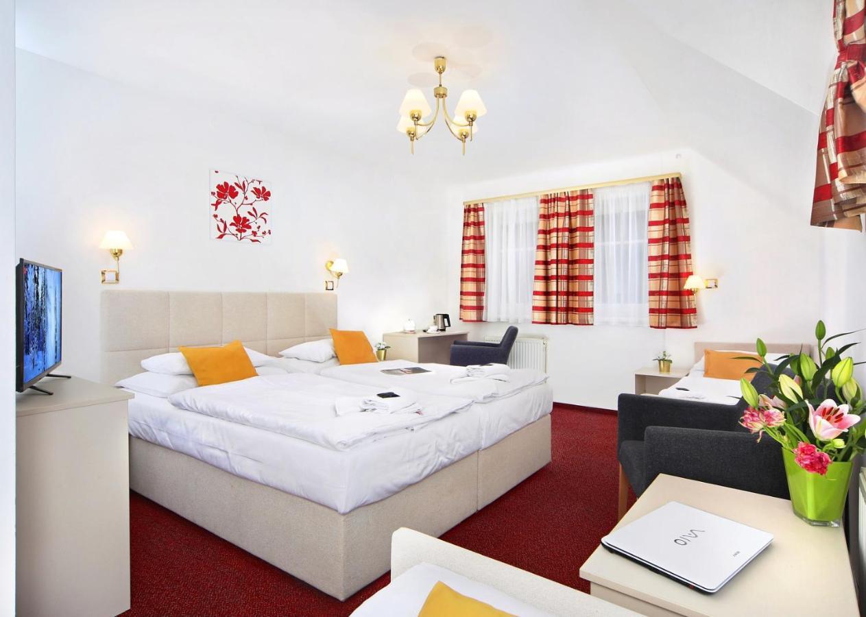 Hotel Hradec スピンドレルフ・ムリン エクステリア 写真