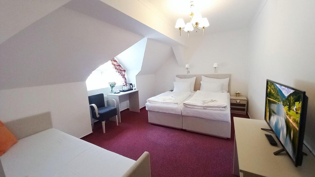Hotel Hradec スピンドレルフ・ムリン エクステリア 写真