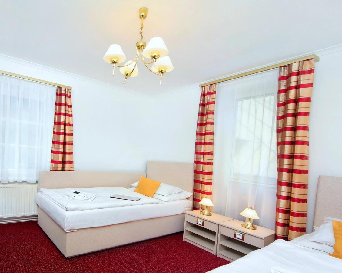 Hotel Hradec スピンドレルフ・ムリン エクステリア 写真
