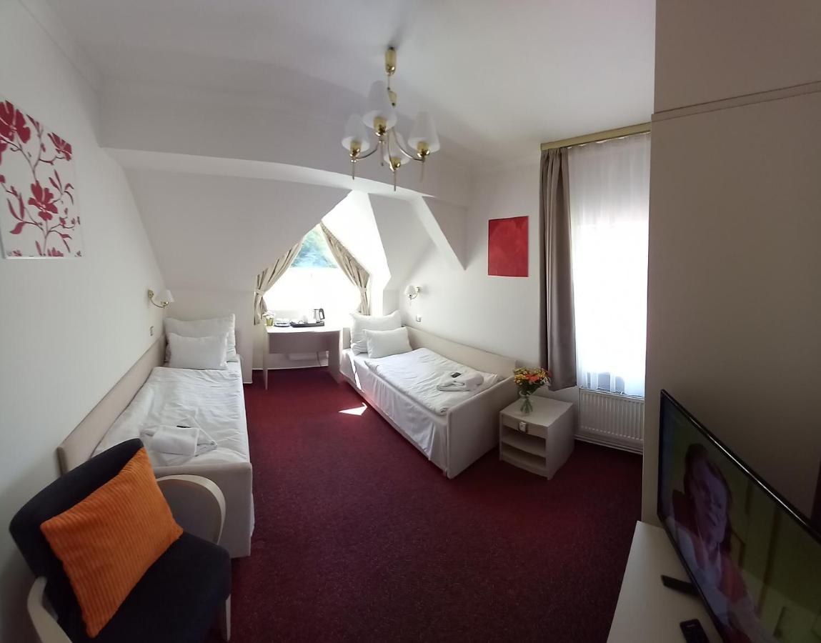 Hotel Hradec スピンドレルフ・ムリン エクステリア 写真