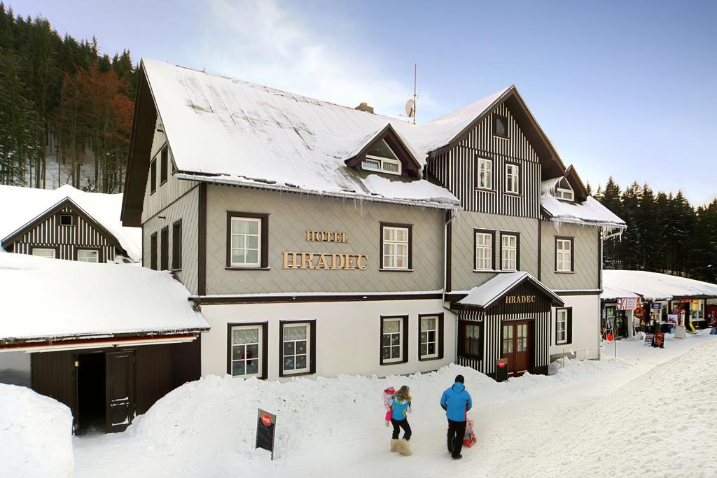 Hotel Hradec スピンドレルフ・ムリン エクステリア 写真