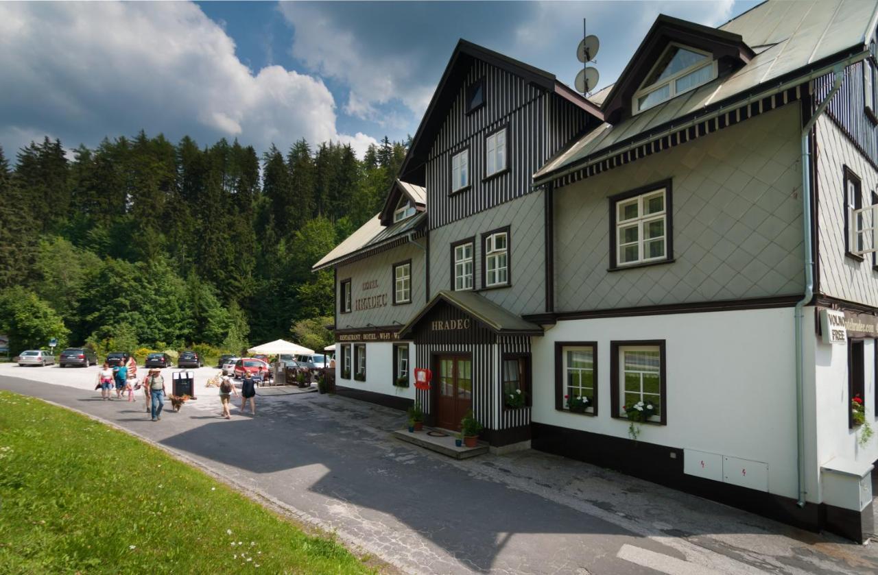 Hotel Hradec スピンドレルフ・ムリン エクステリア 写真